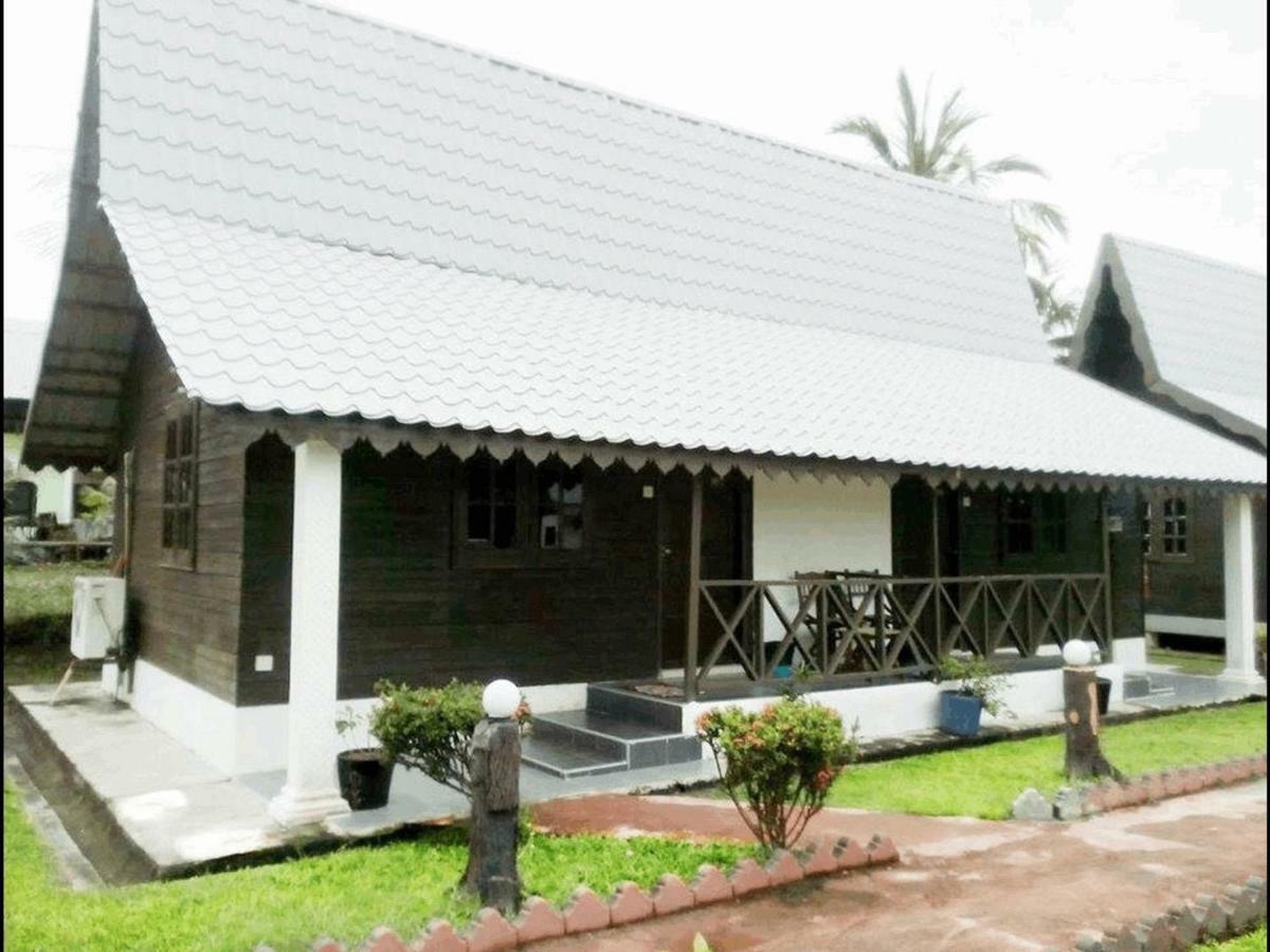 Rasa Senang Villa -Islam Guest Only Pantai Cenang  Exteriör bild
