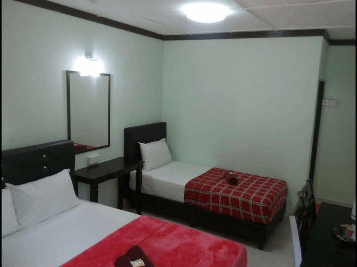 Rasa Senang Villa -Islam Guest Only Pantai Cenang  Exteriör bild